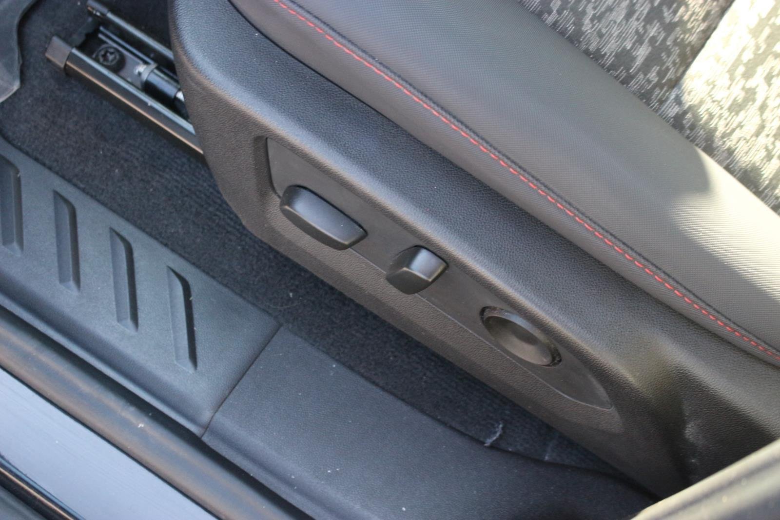 Used 2024 Black Chevrolet Z71 image 16