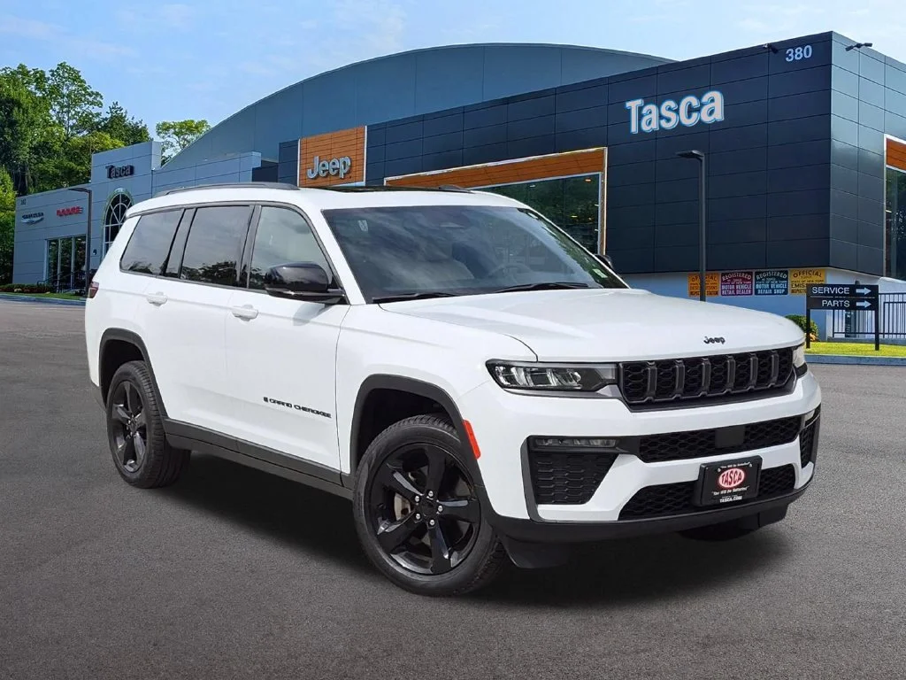 Used 2026 White Jeep Limited image 1