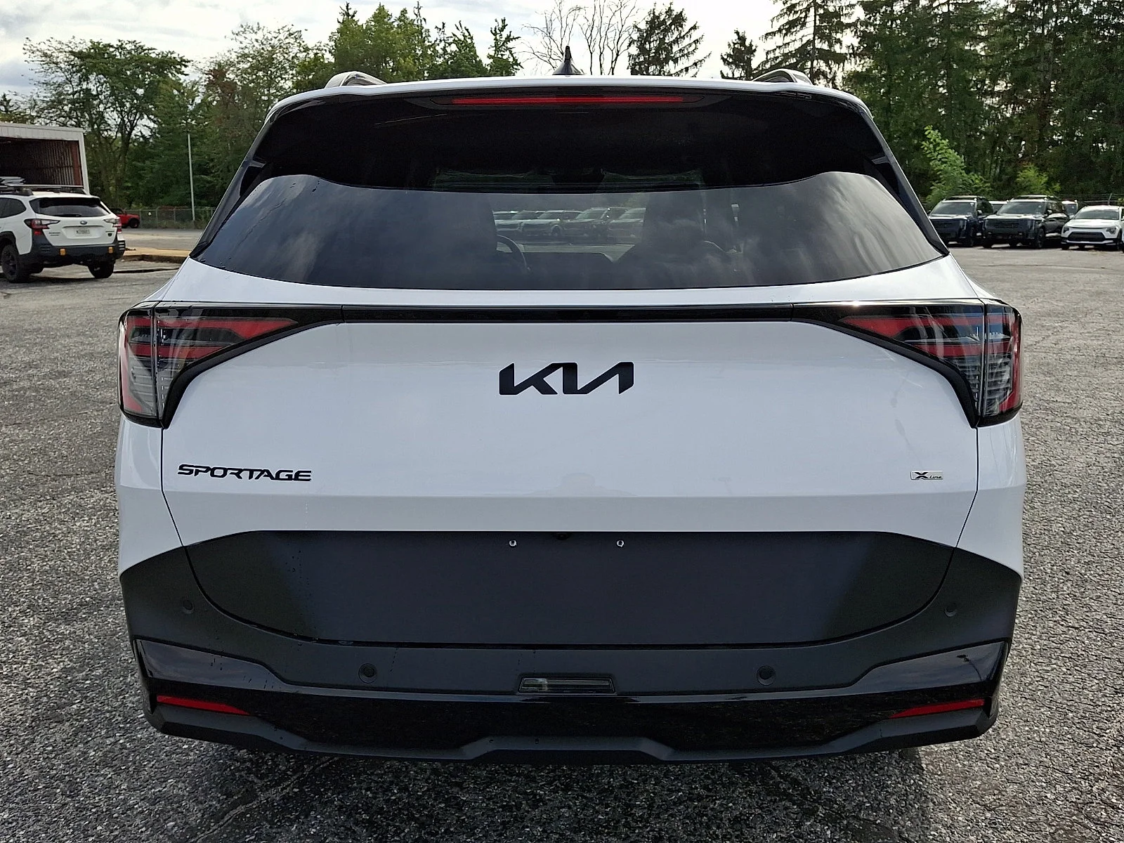 New 2027 White Kia X-Line image 6