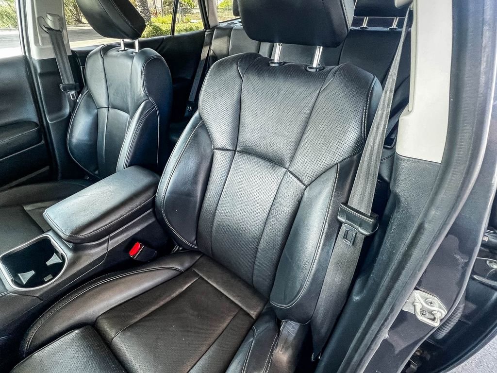 Used 2020 Gray Subaru Limited image 25