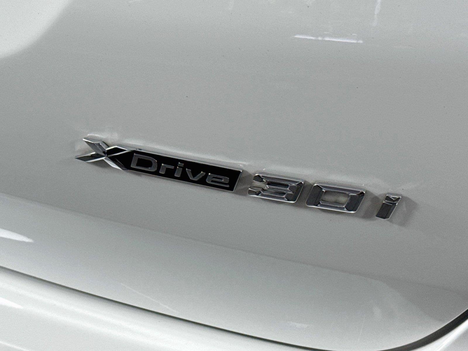 Used 2024 Alpine White BMW xDrive30i image 15