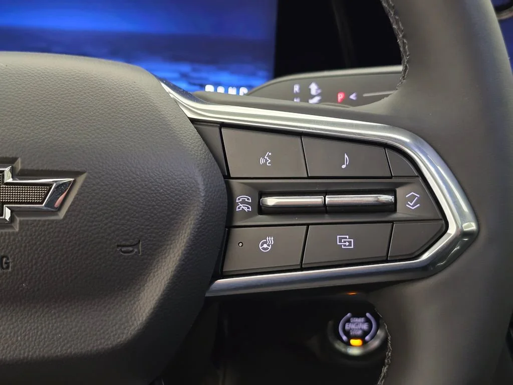 2025 Chevrolet Suburban Z71 - Photo 15