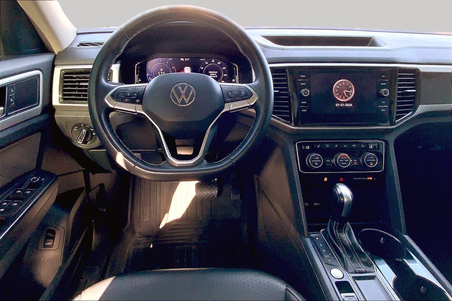 Pre-Owned 2022 Volkswagen Atlas 3.6L V6 SE W/Technology