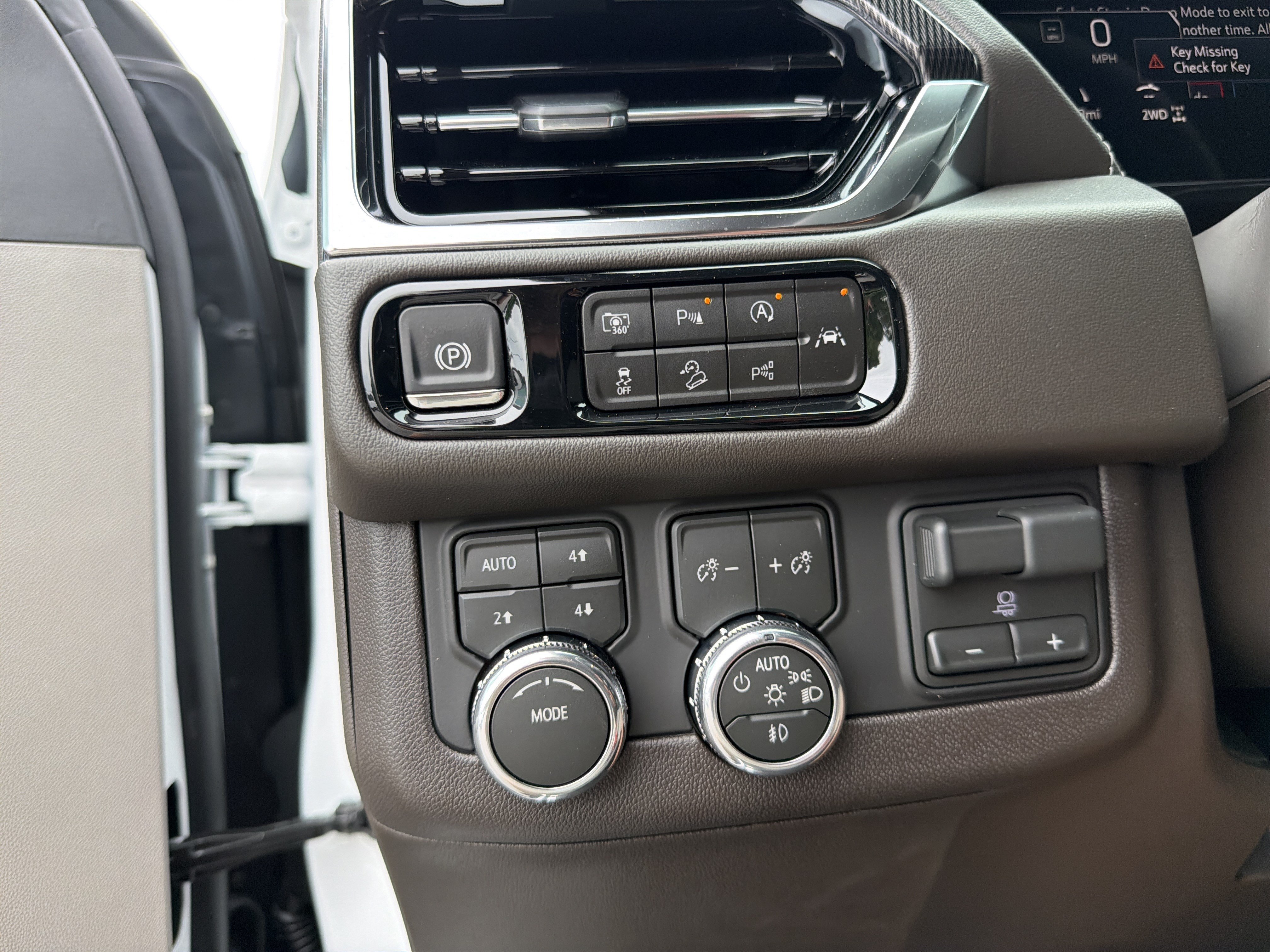 2026 GMC Yukon XL Elevation - Photo 32