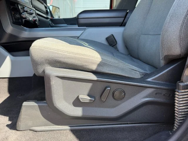 Used 2024  Ford XLT image 25