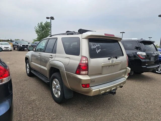 Used 2005 Dorado Gold Pearl Toyota Limited image 11