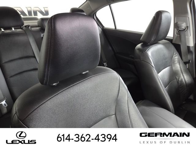 Used 2013 Black Honda Touring image 19