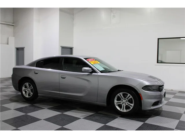 2017 Dodge Charger SE