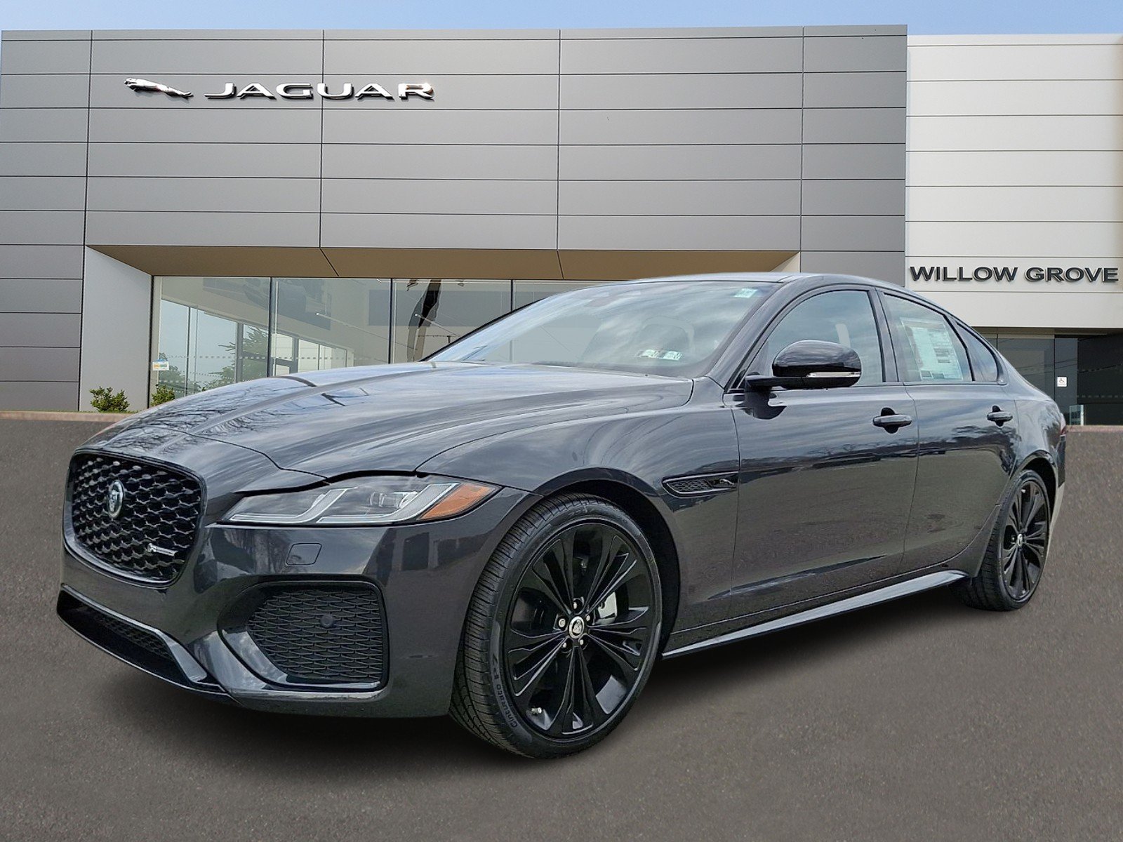 2024 Jaguar XF R-Dynamic SE