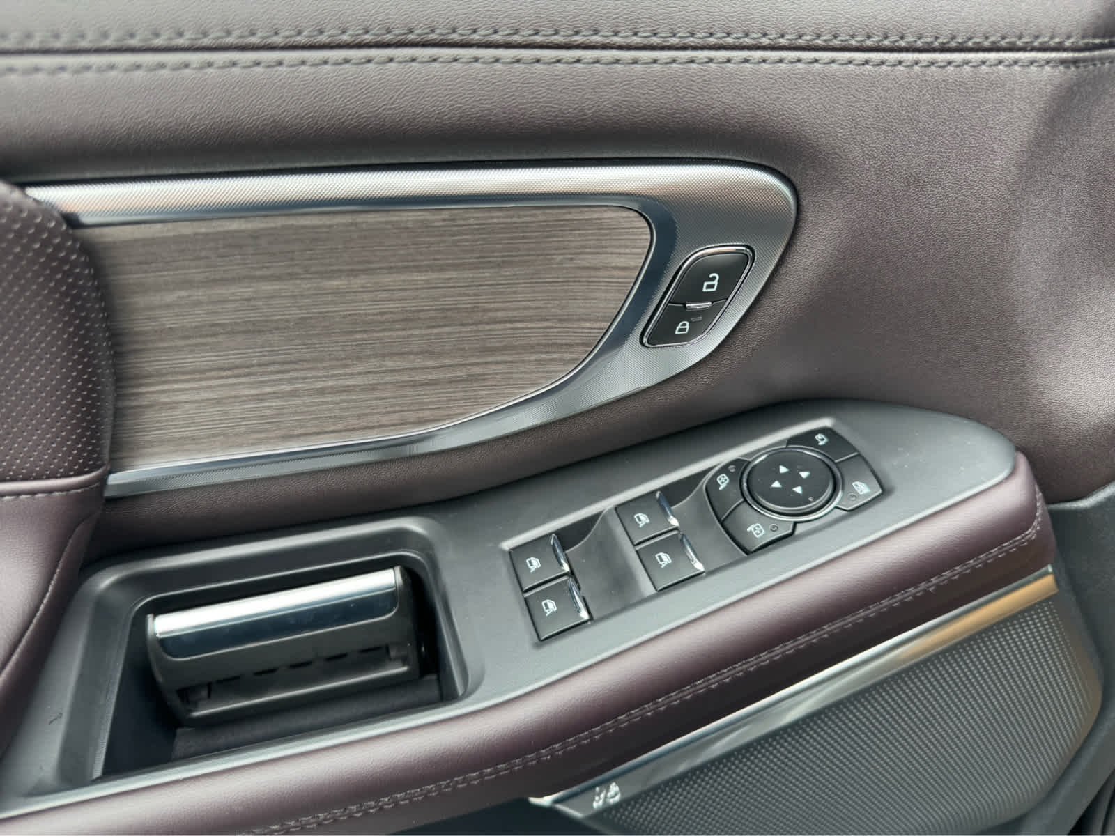 New 2026 Agate Black Metallic Ford Platinum image 15