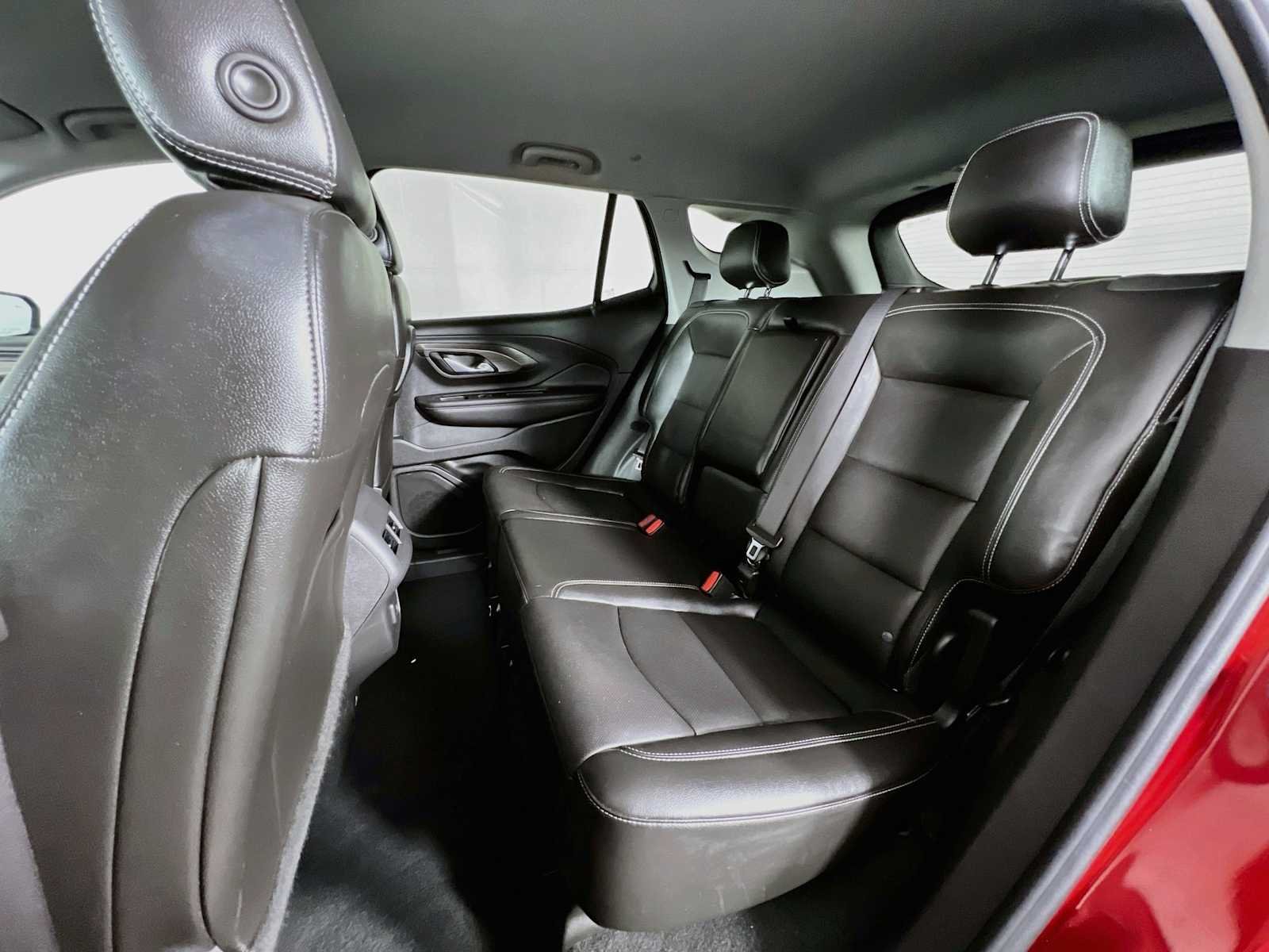 Used 2022 Cayenne Red Tintcoat GMC SLT image 24