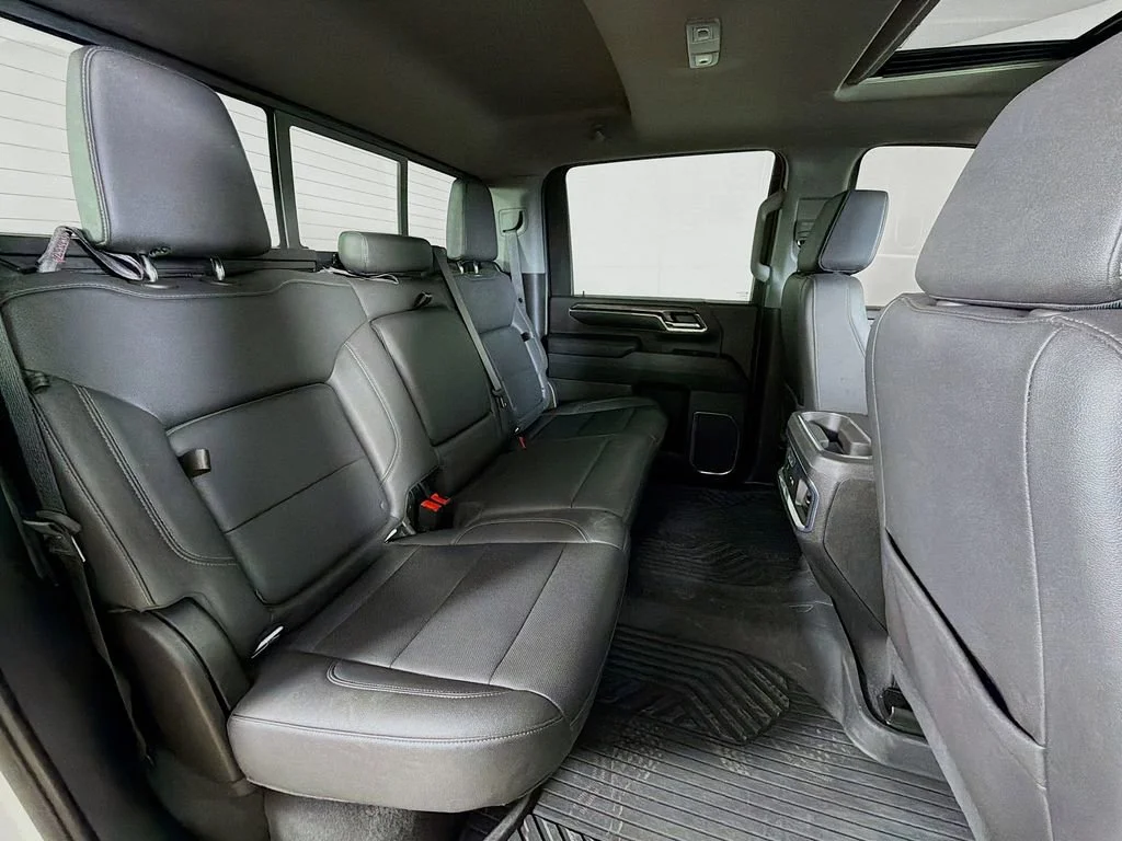 Used 2024 Summit White Chevrolet LTZ image 25