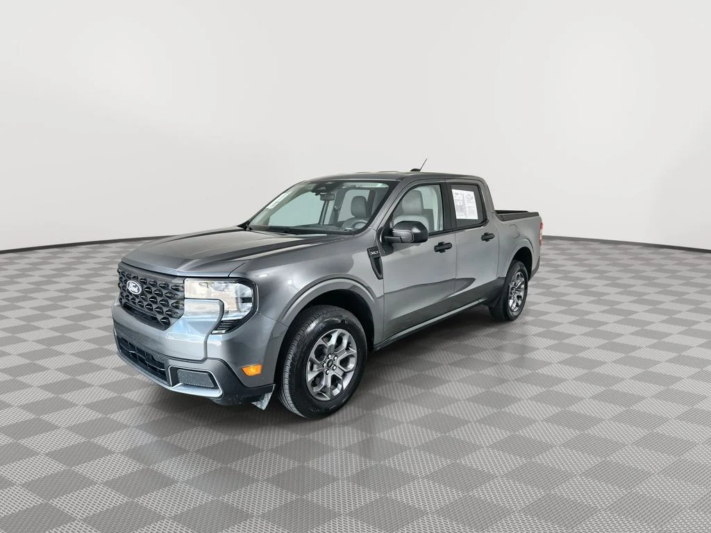 Used 2026 Gray Ford XLT image 4