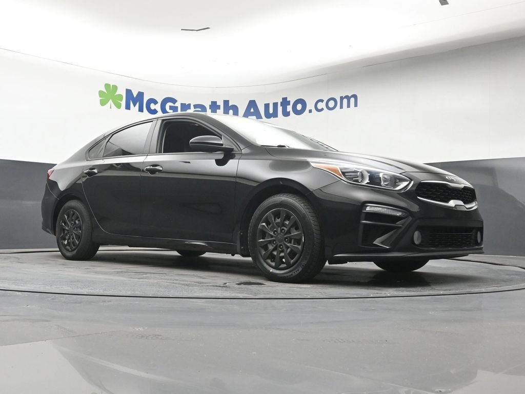 Used 2021 Black Kia FE image 25
