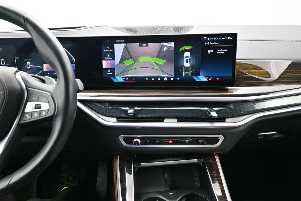 Certified Used 2025 White Metallic BMW xDrive40i image 21