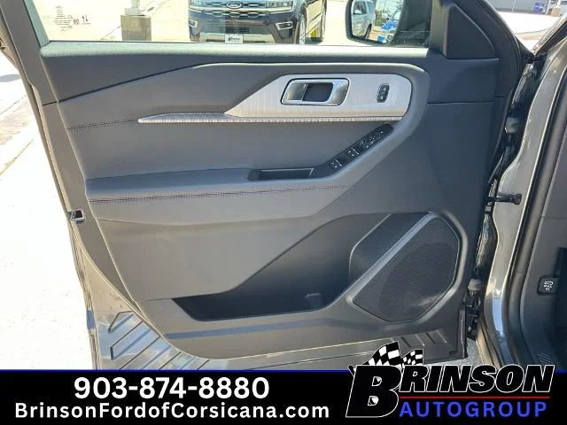 New 2026 Carbonized Gray Metallic Ford Active image 30