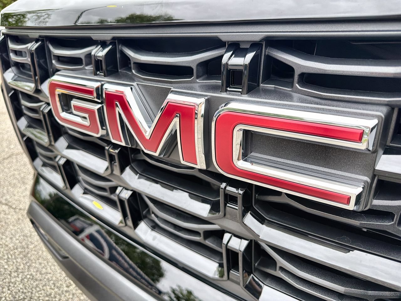 New 2026 Onyx Black GMC Elevation image 26