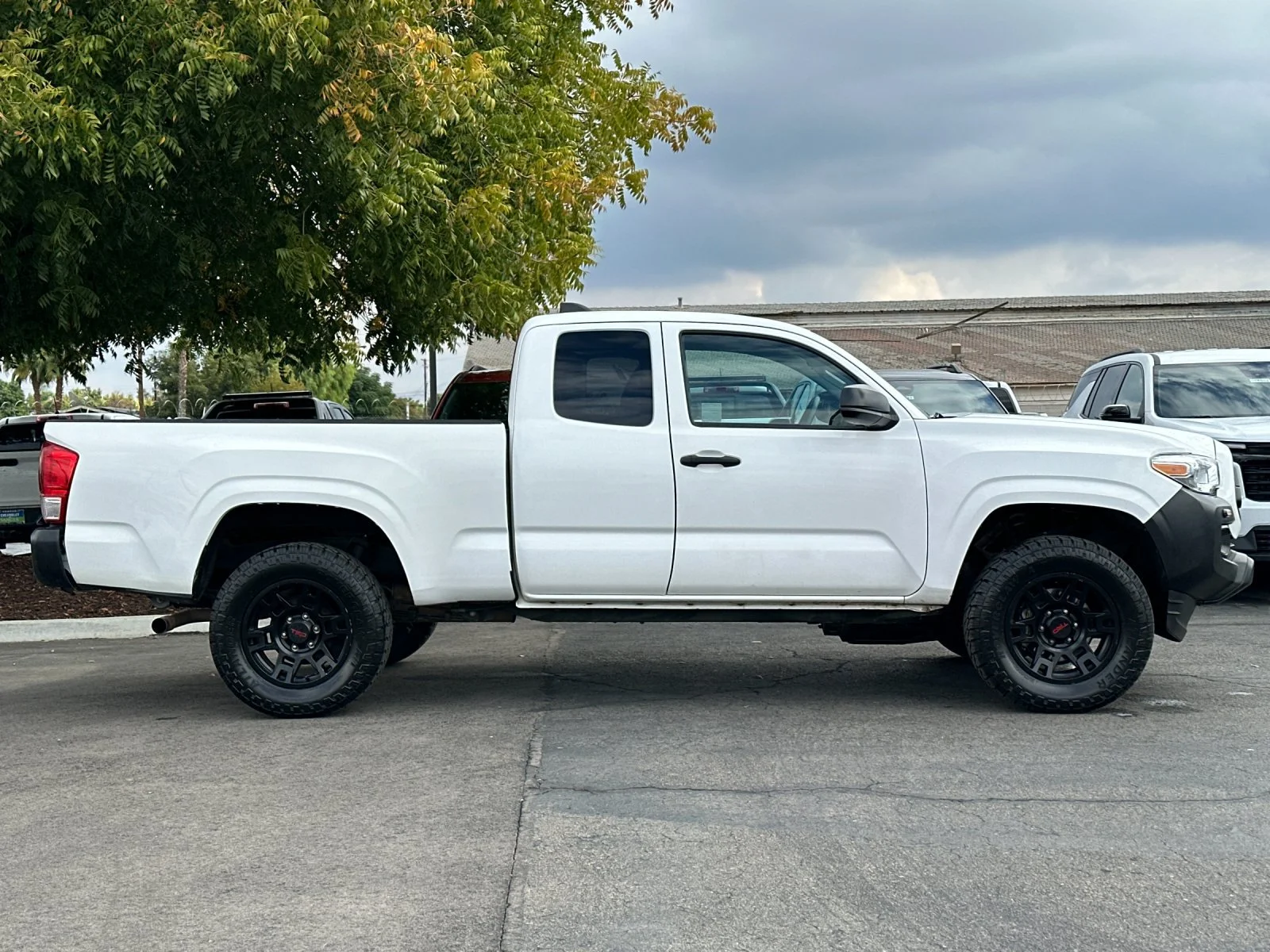 Used 2022 White Toyota SR image 3