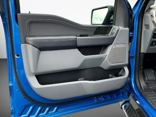 Certified Used 2021 Velocity Blue Metallic Ford XLT image 63