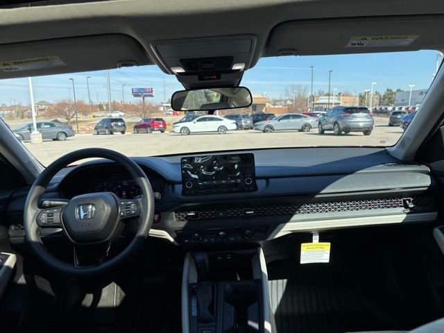 2025 Honda Accord SE - Photo 29