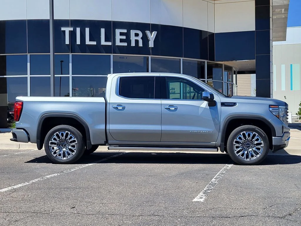 2026 GMC Sierra 4WD Crew Cab Short Box Denali Ultimate's photo