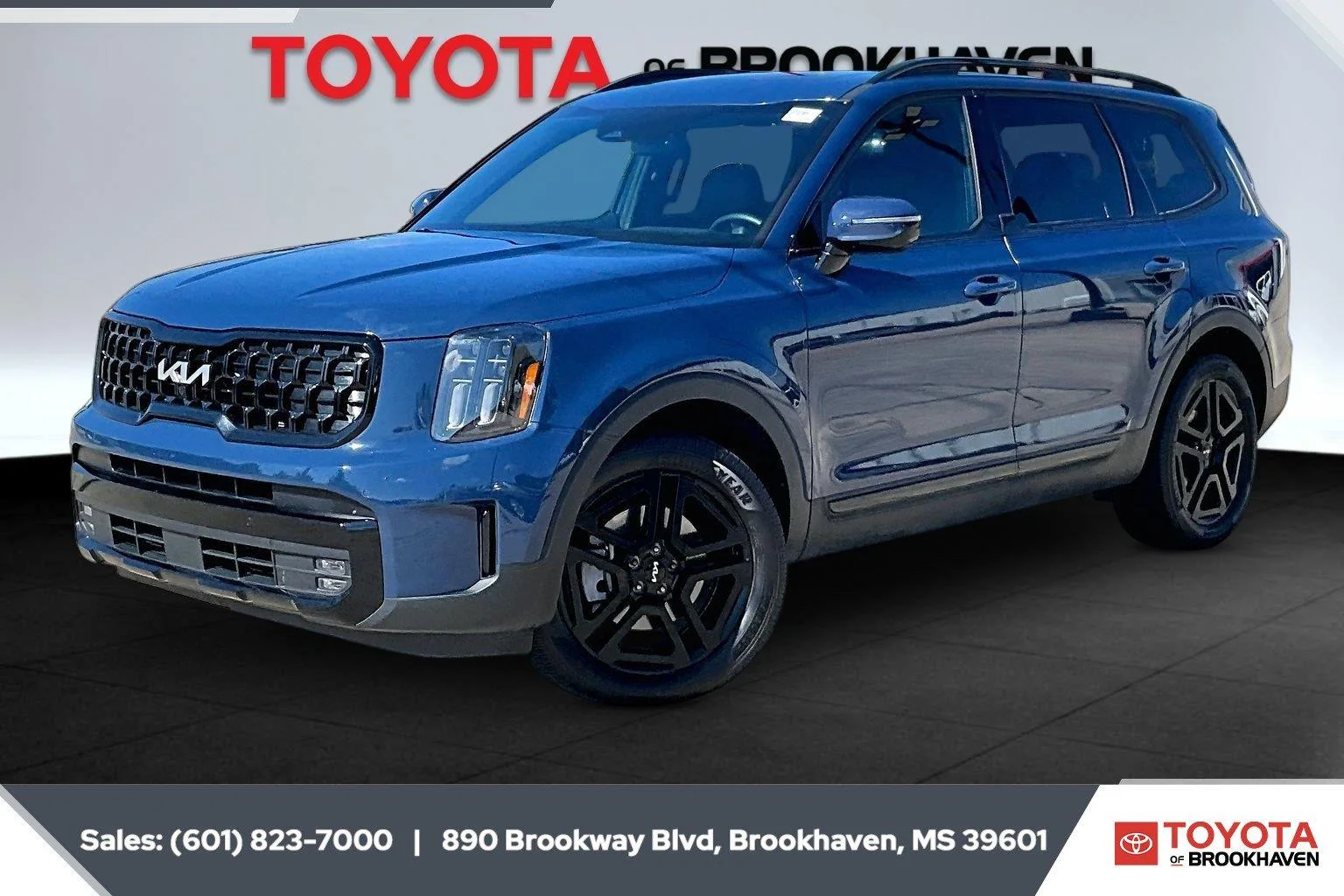 Used 2024 Midnight Lake Blue Kia SX X-Line image 10