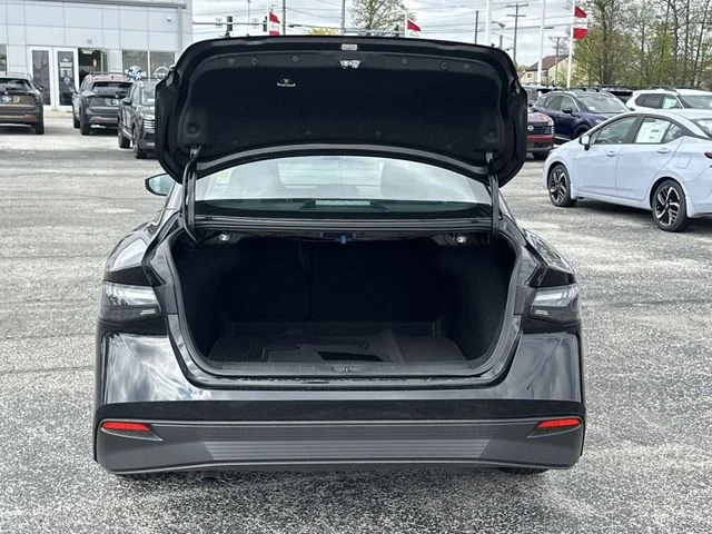 New 2026 Super Black Nissan SV image 21