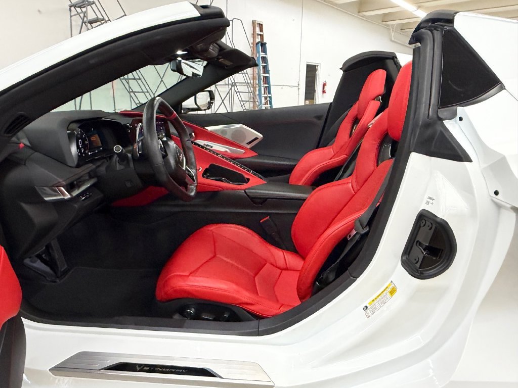 Used 2024 White Chevrolet Stingray image 9