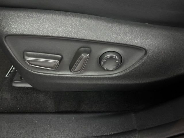 Used 2022 Red Toyota XLE image 10