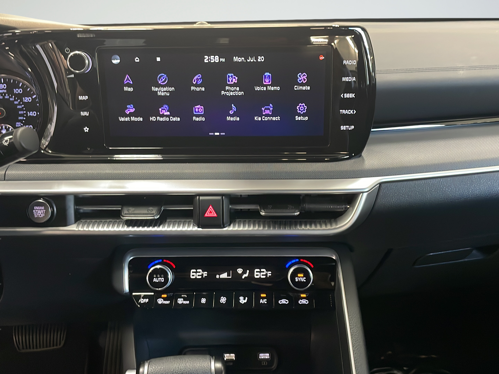 Used 2023 White Kia GT-Line image 20