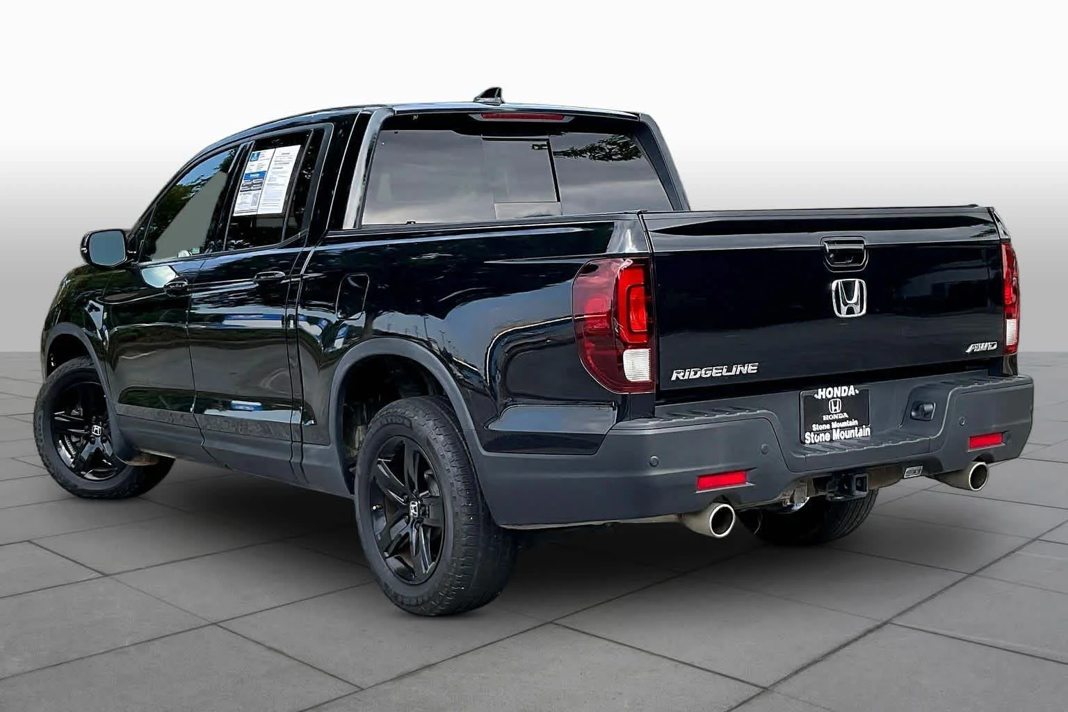 Used 2022 Crystal Black Pearl Honda Black Edition image 12