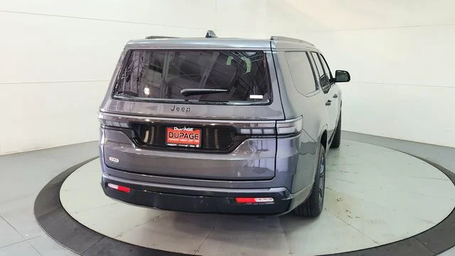 New 2026 Baltic-Gray Metallic Clear-Coat Exterior Paint Jeep Limited Altitude image 9