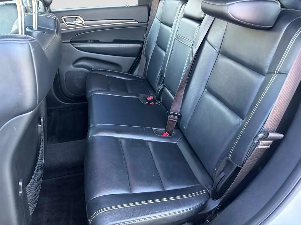 Used 2017 White Jeep Limited image 14