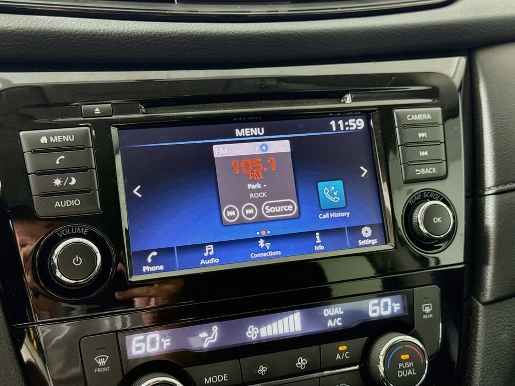 Used 2018 Pearl White Nissan SV image 17