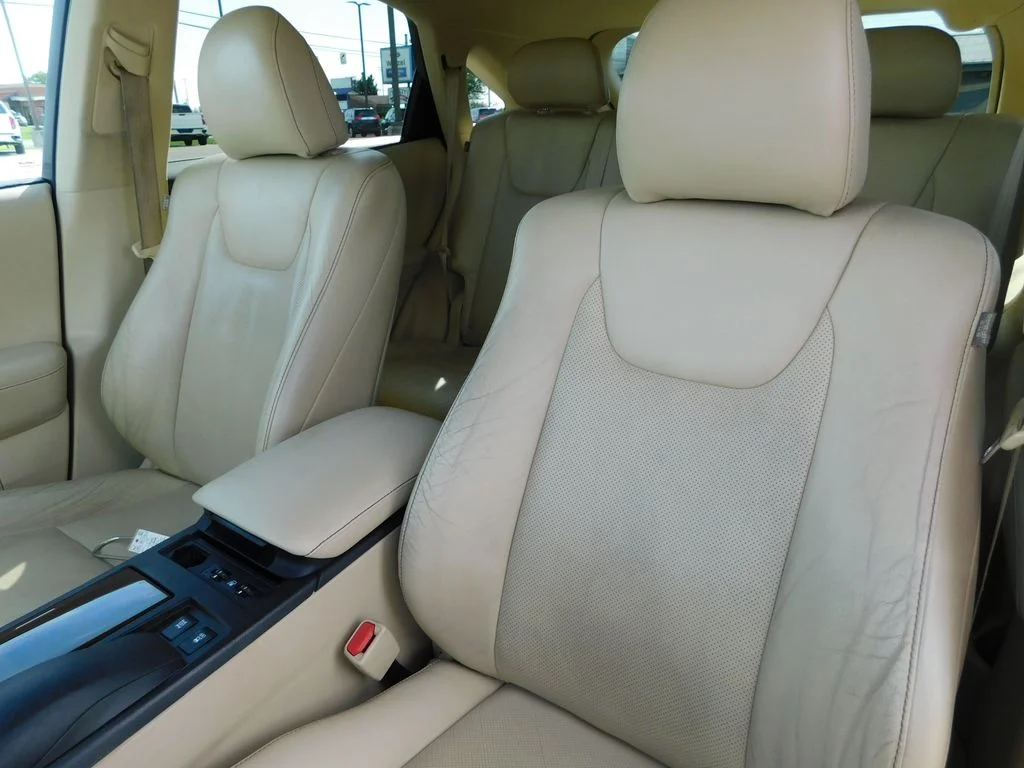 Used 2015 White Lexus 350 image 17