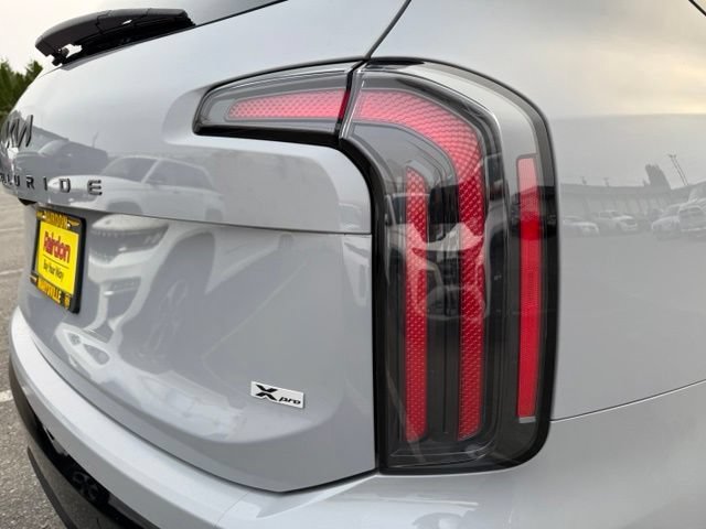 Used 2025 Wolf Gray Kia SX-Prestige X-Pro image 16