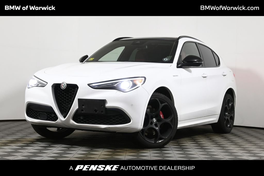 2022 Alfa Romeo Stelvio Ti Veloce AWD's photo