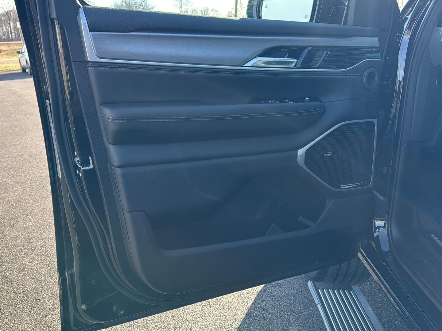 2026 Jeep Grand Wagoneer Limited Altitude - Photo 20