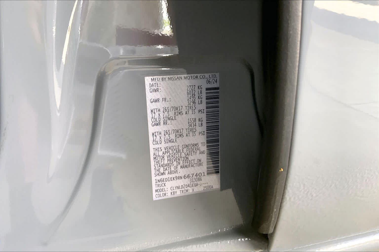 Used 2024 Boulder Gray Pearl Nissan PRO-4X image 31