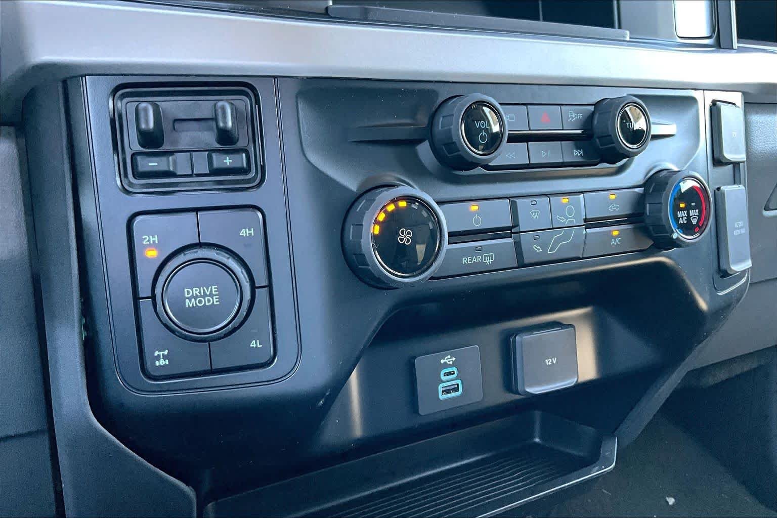 2026 Ford F-250 Super Duty XL - Photo 15