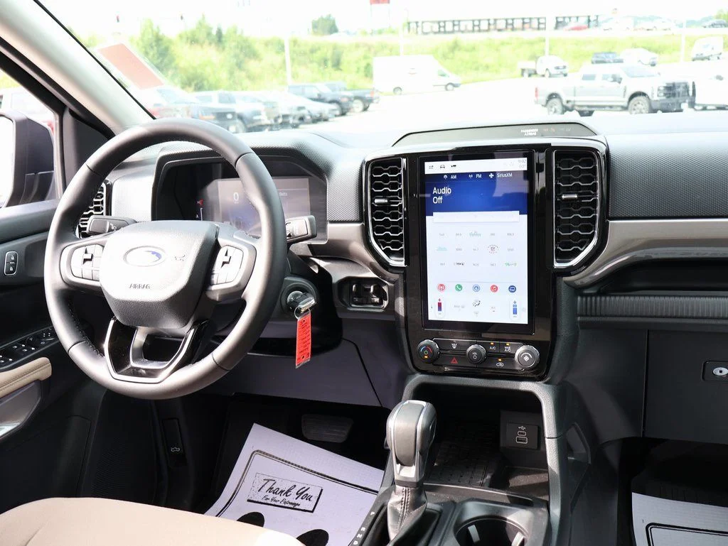 2025 Ford Ranger XLT - Photo 13