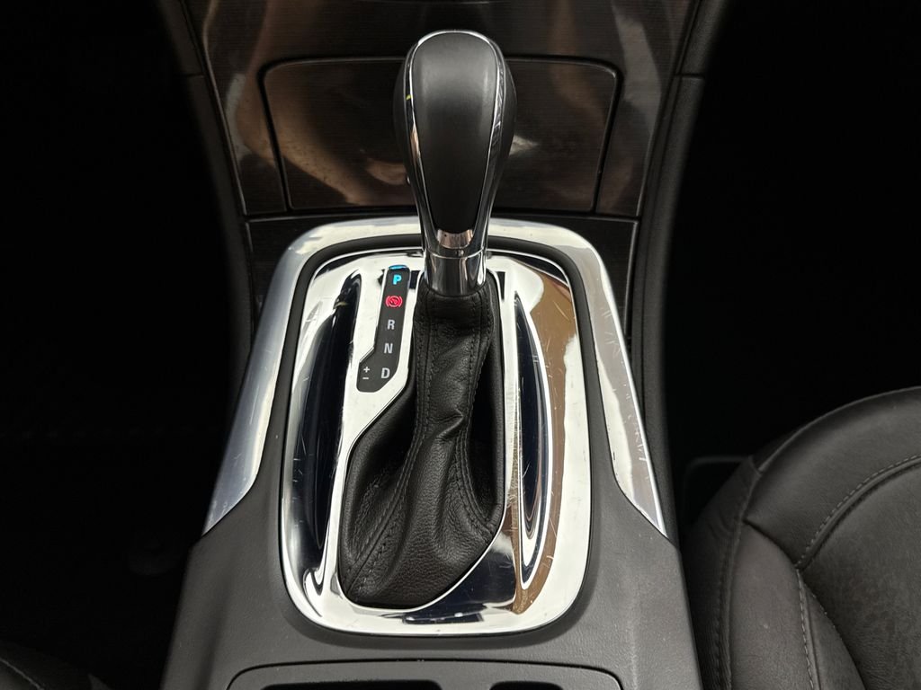 2016 Buick Regal Base - Photo 17