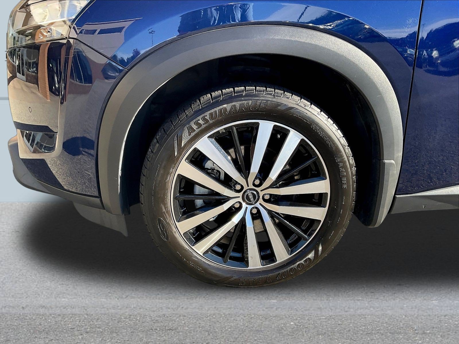 Certified Used 2023 Blue Nissan Platinum image 37