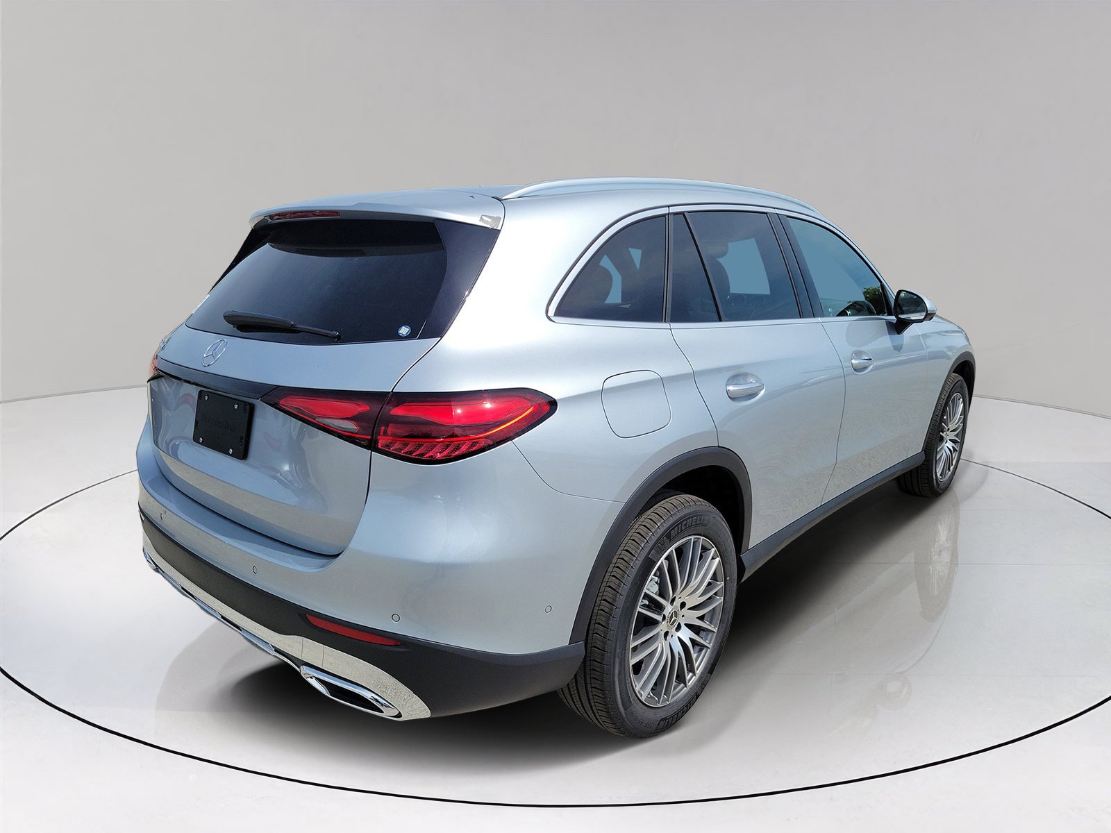 New 2027 Cirrus Silver Metallic Mercedes-Benz GLC 300 image 36