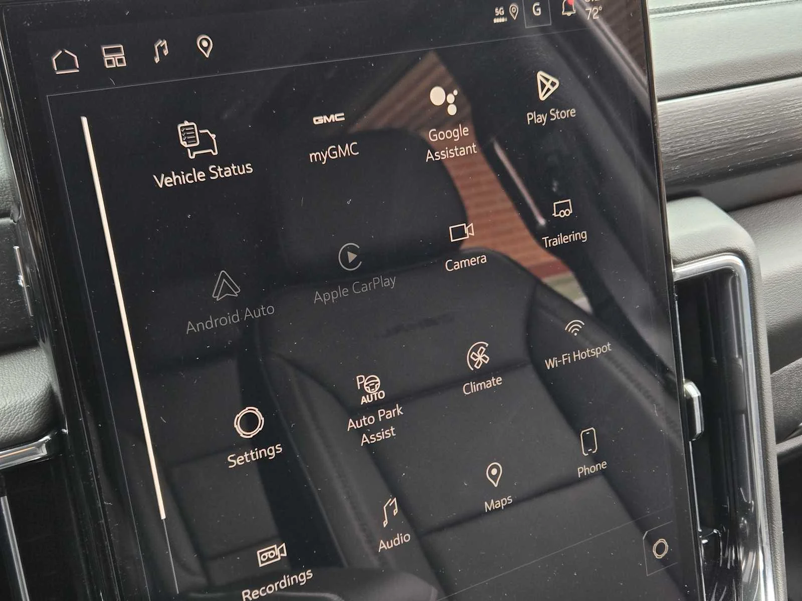 2026 GMC Yukon XL Denali - Photo 11
