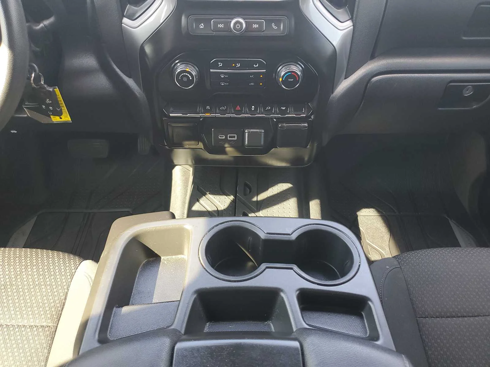 Used 2021 CHERRY RED TINTCOAT Chevrolet Custom image 17