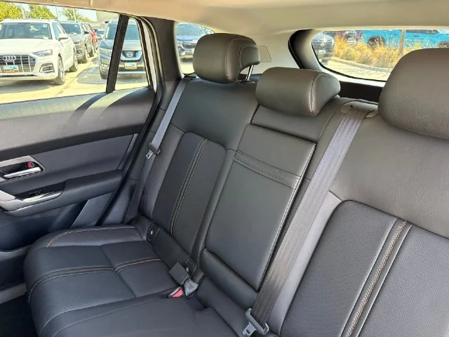 Used 2025 Pearl Mazda Premium Plus image 28