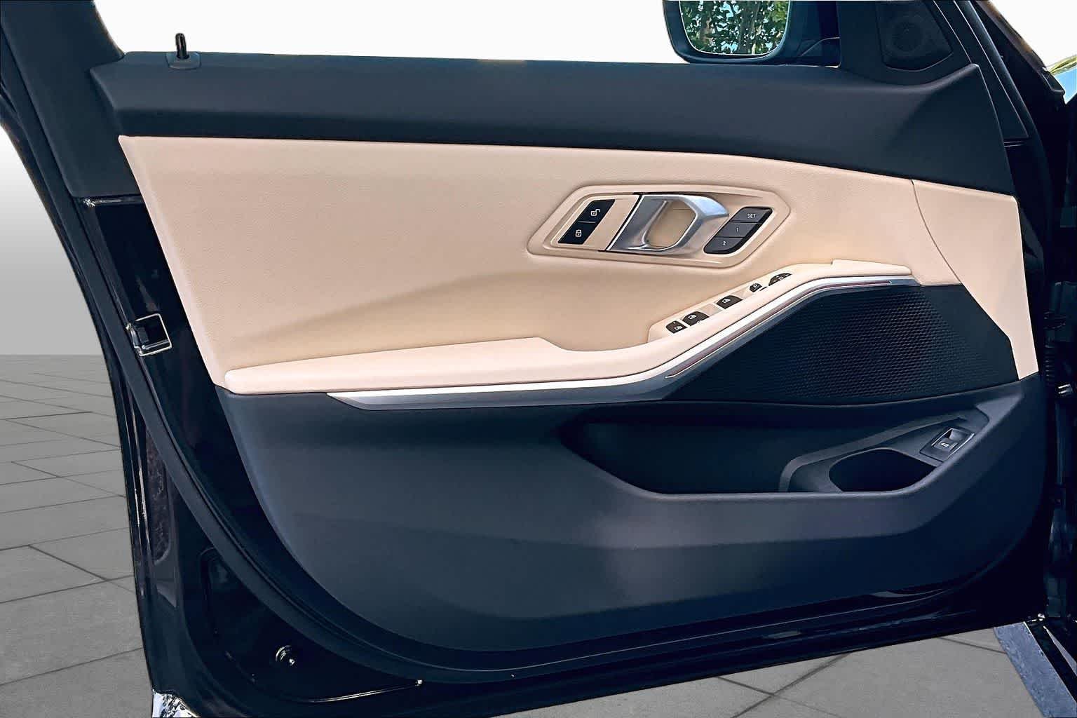 2026 BMW 3 Series 330i - Photo 10