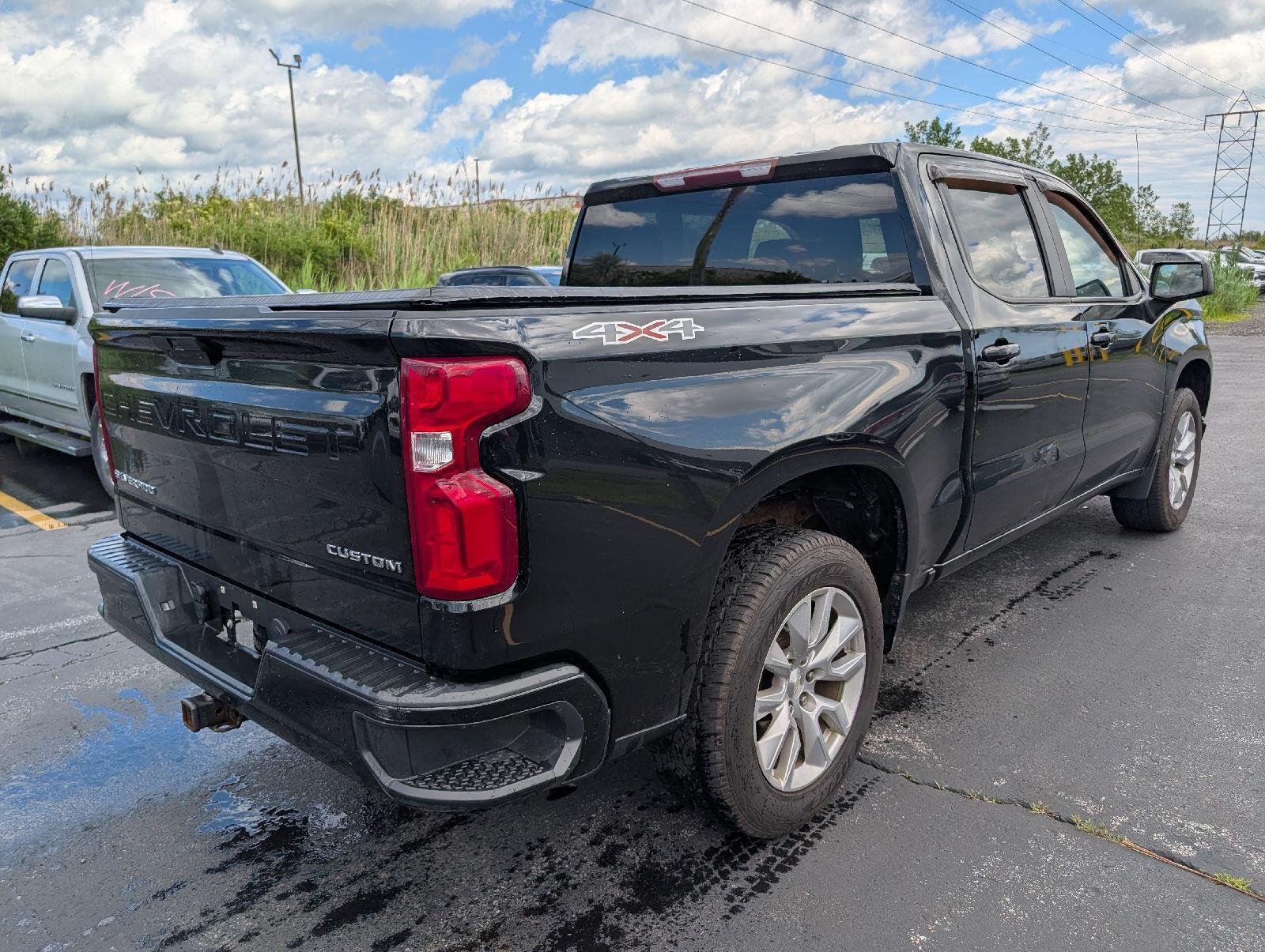 Used 2019 Black Chevrolet Custom image 7