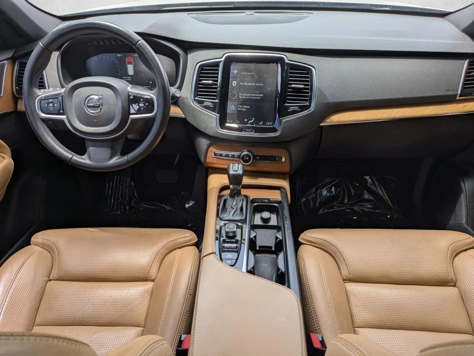 Used 2018 White Volvo Inscription image 16
